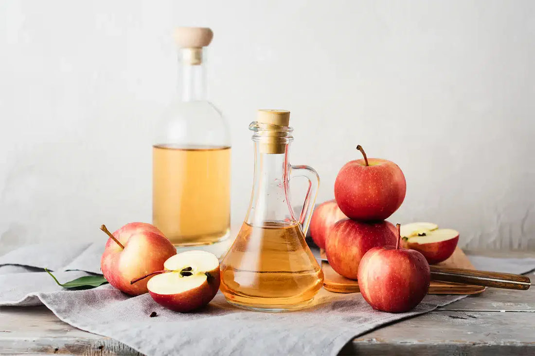 Apple cider vinegar with fresh apples